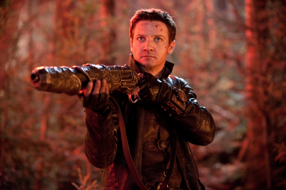 hansel-and-gretel-witch-hunters-2013-jeremy-renner